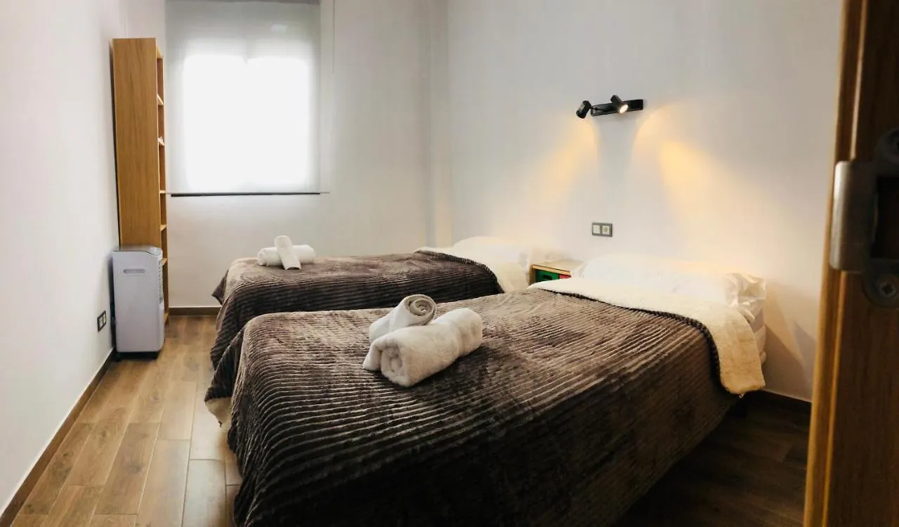 Low Cost Rooms La Merced Malaga Apartment